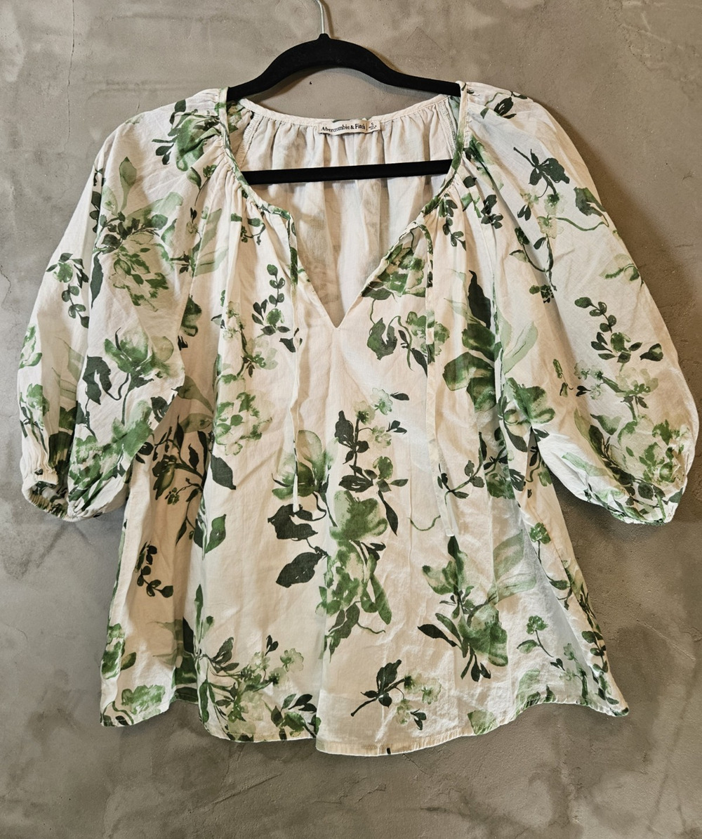 Abercrombie & Fitch size S White/Green Floral V-Neck 3/4 Puff Sleeve Peasant Top